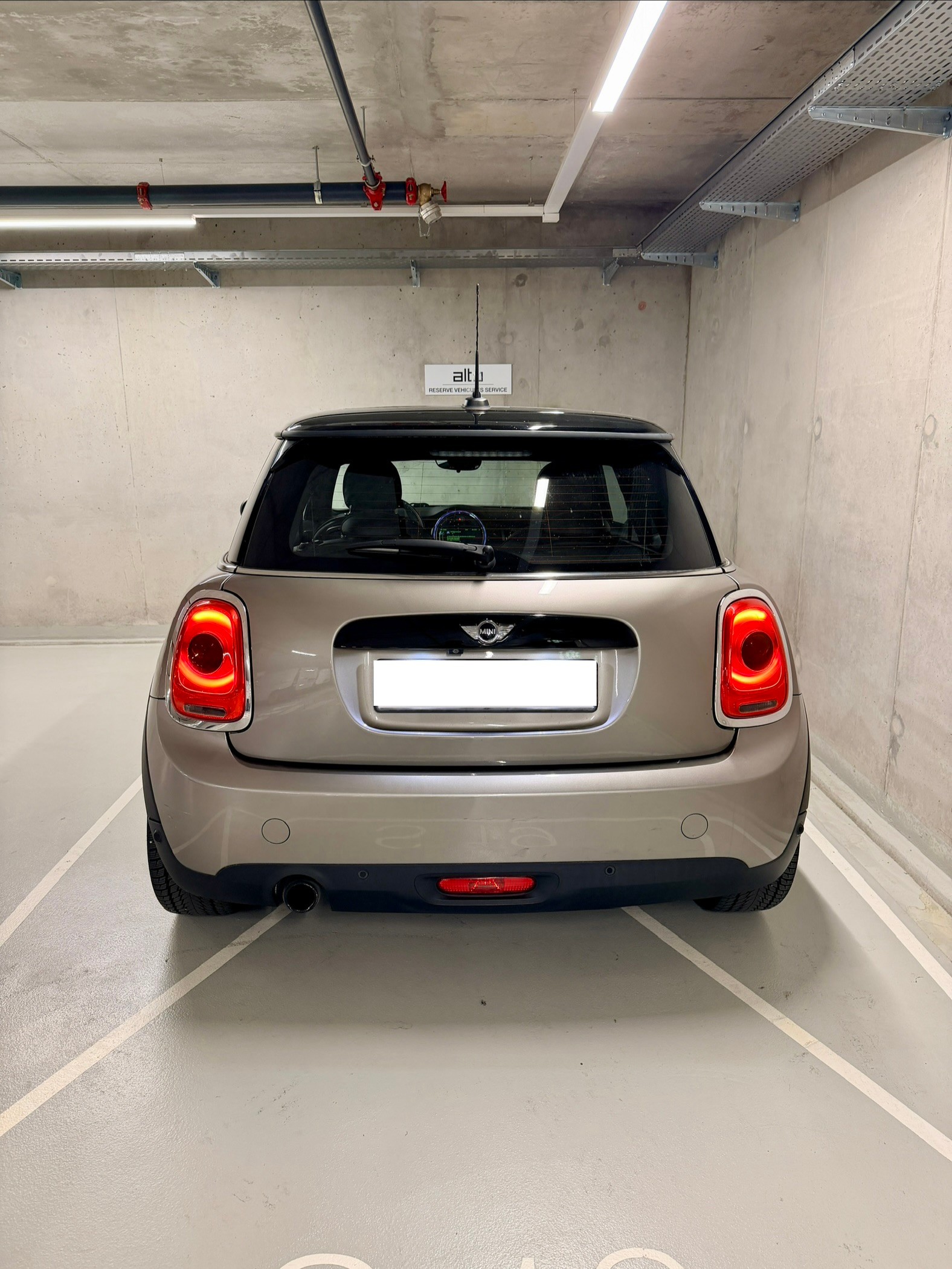 MINI Cooper Steptronic-image-3