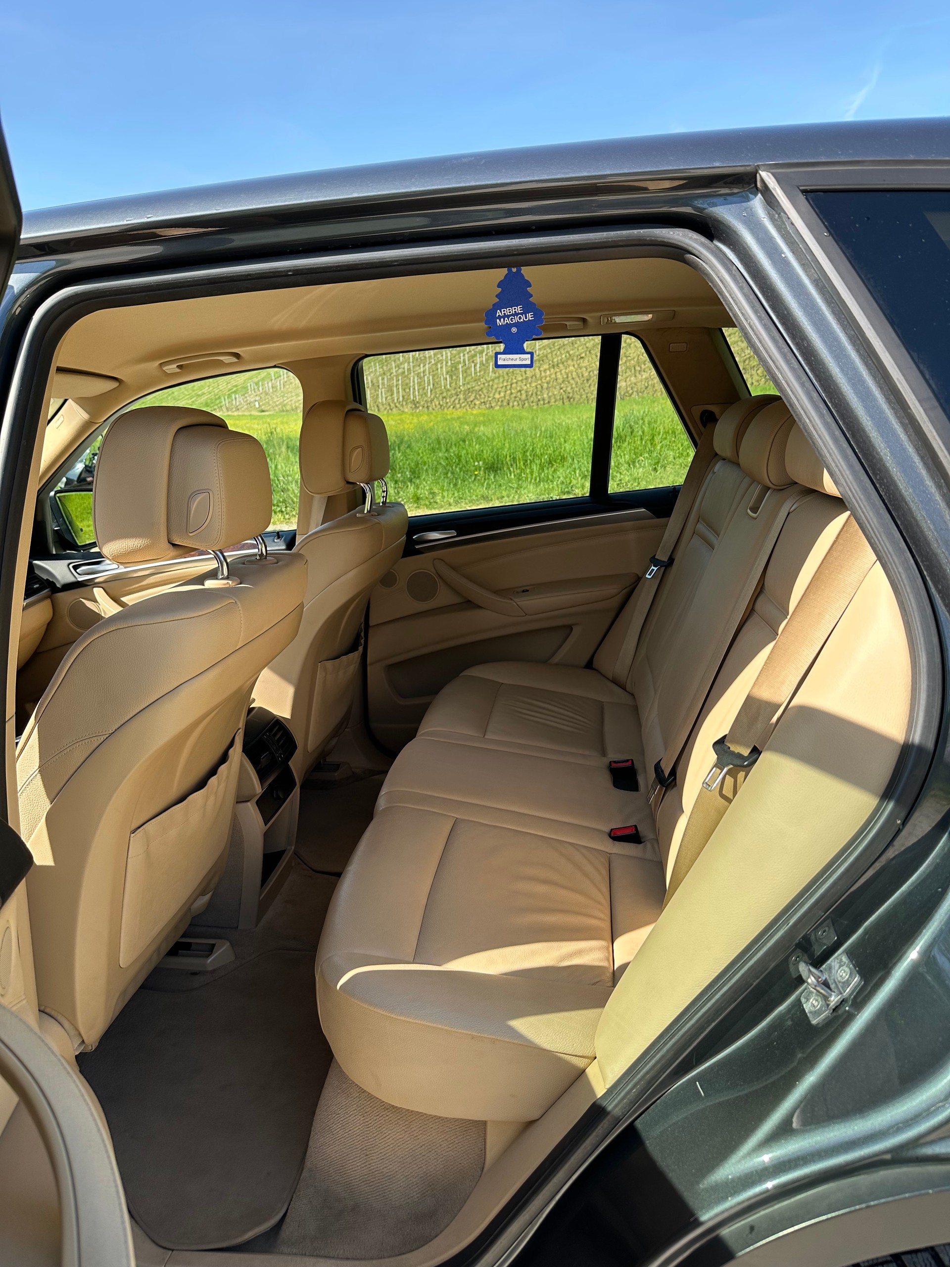 BMW 40d xDrive-image-5