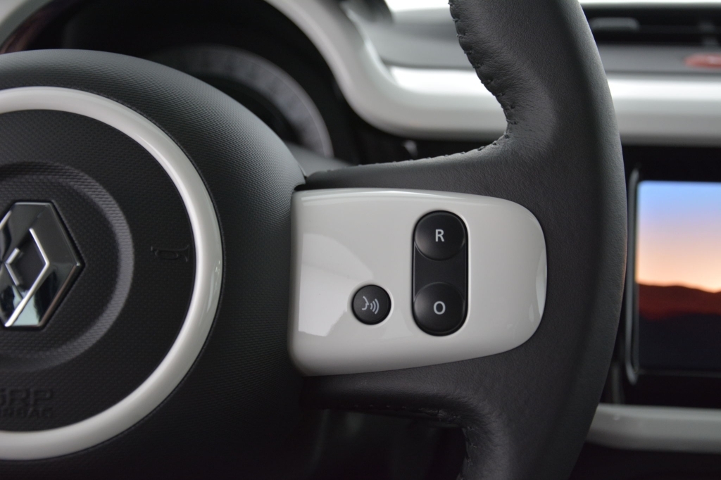 RENAULT Twingo Electric Techno *Aktion* Faltdach-image-19