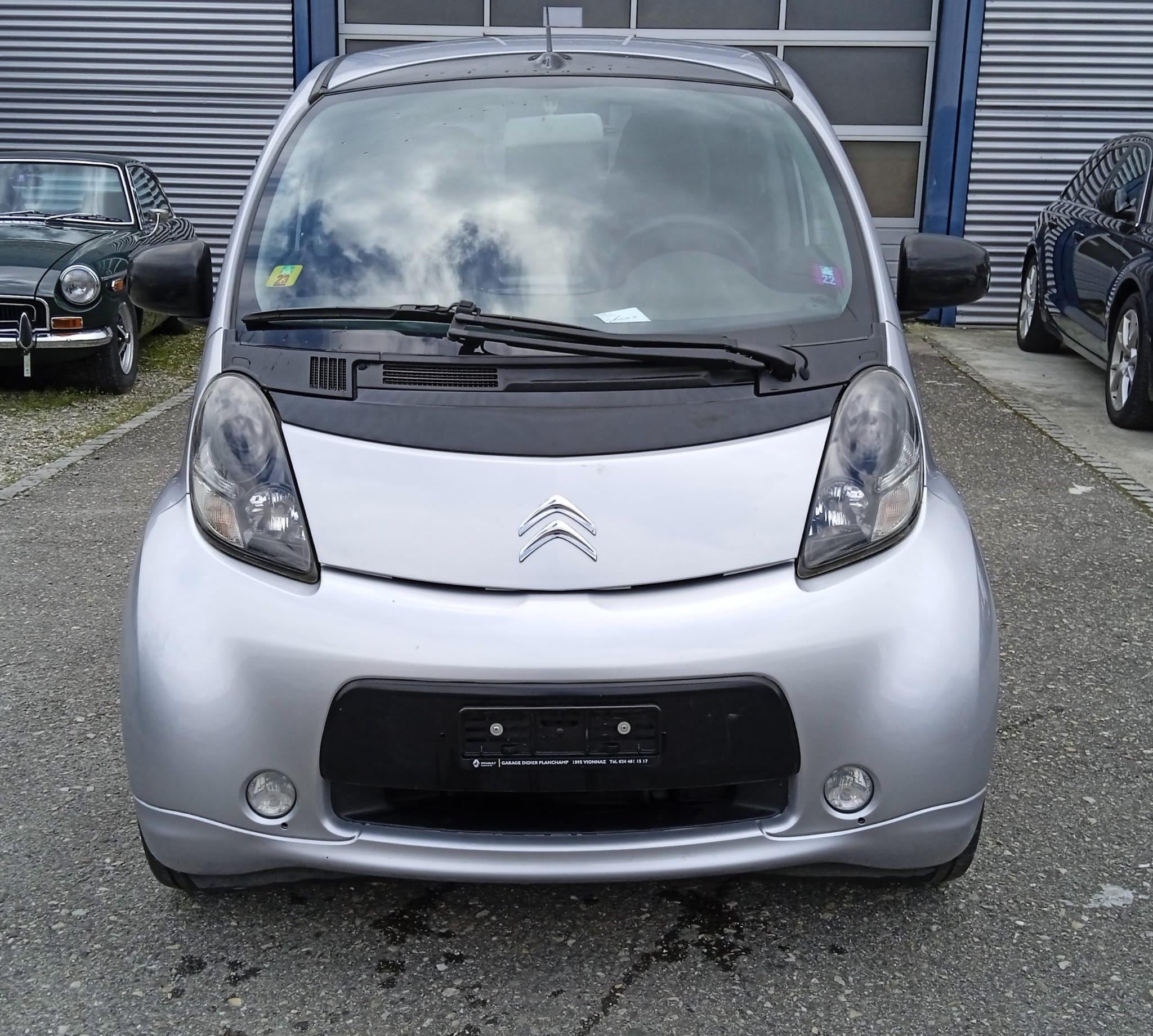 Car photo