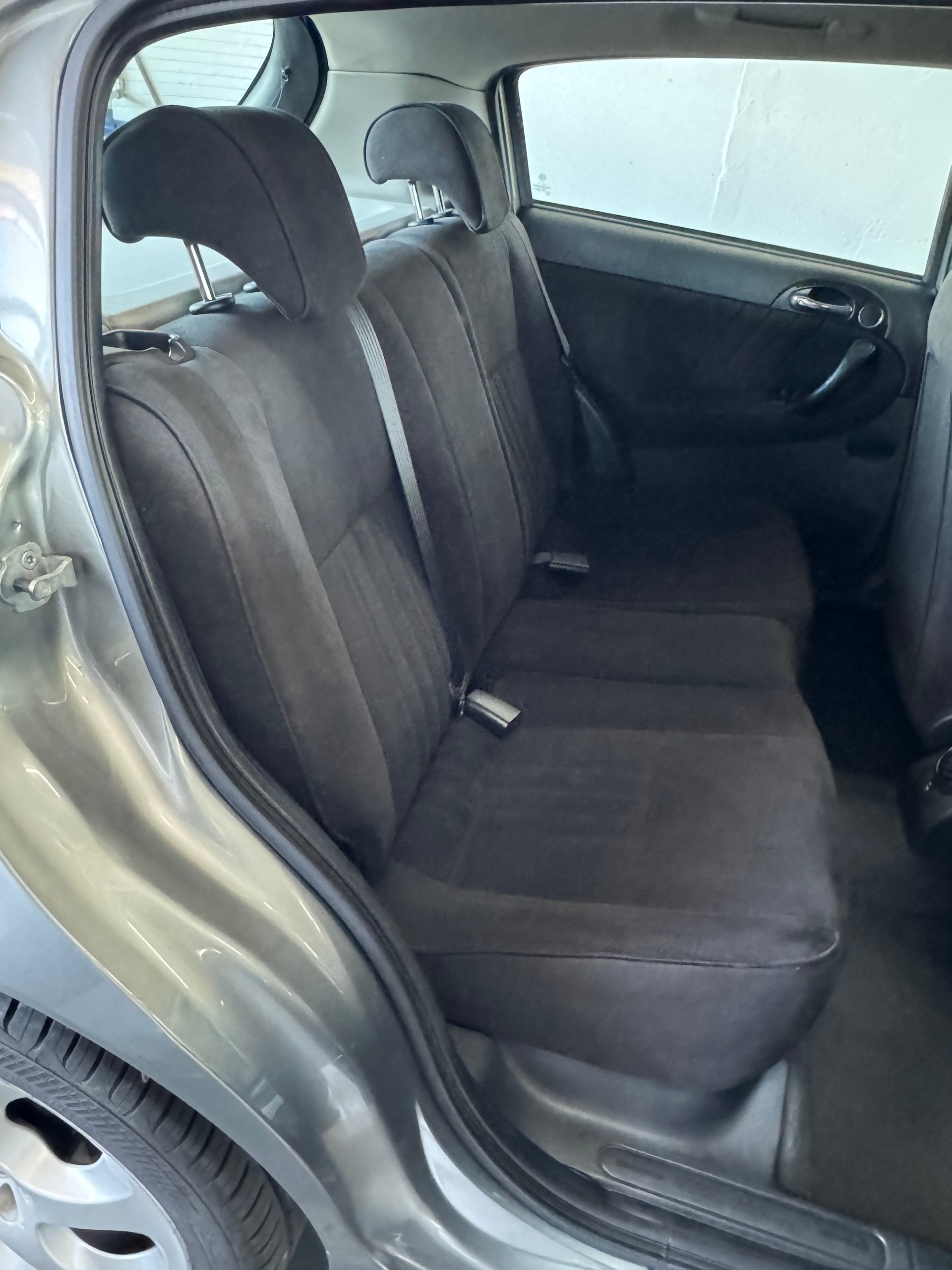 ALFA ROMEO 147 1.6 TS 16V Distinctive-image-18