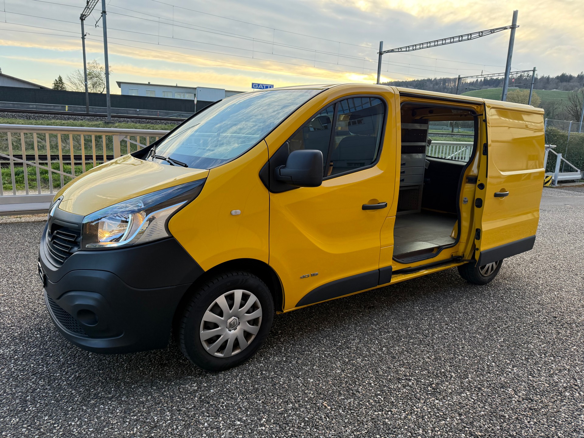 RENAULT Trafic 1.6 dCi 115 2.9t Business L1H1-image-2