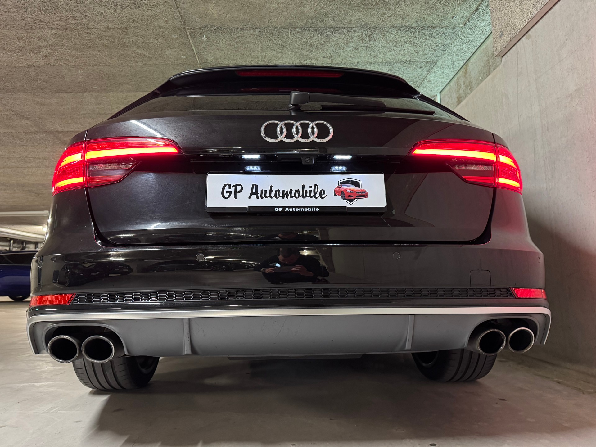 AUDI S4 Avant 3.0 TFSI quattro tiptronic-image-17