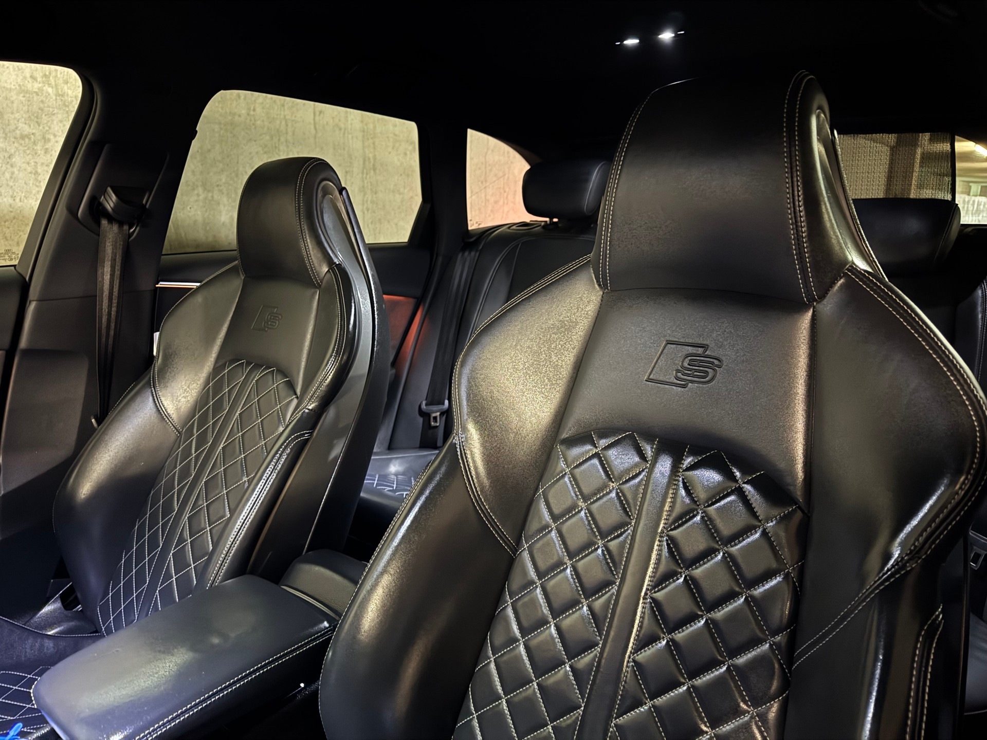 AUDI S4 Avant 3.0 TFSI quattro tiptronic-image-23
