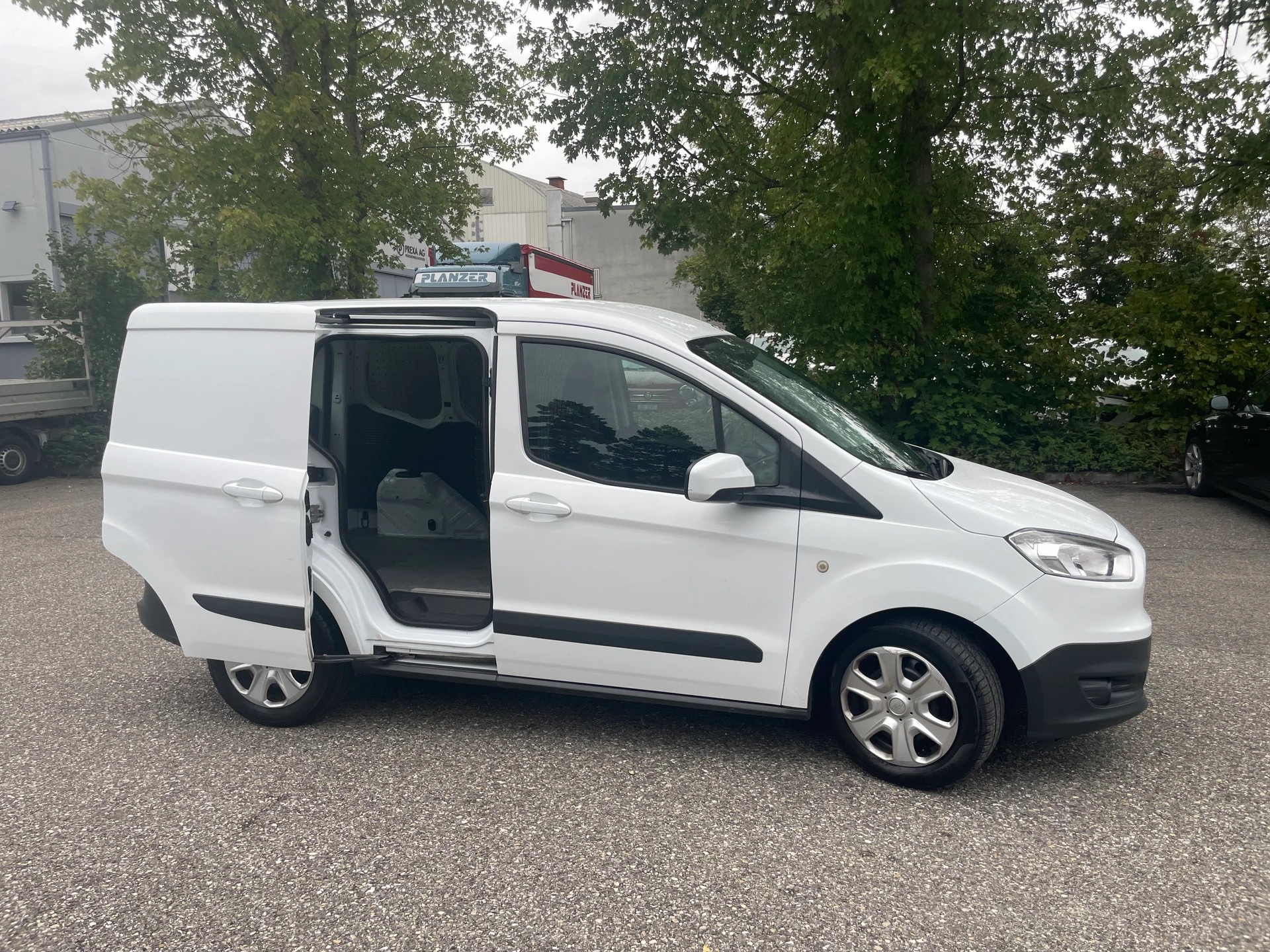 FORD Transit Courier Van 1.0 EcoBoost Trend * 02x Sitzplätze ** Klimaanlage ** 02x Airbeg ** Frisch Ab MFK-image-9