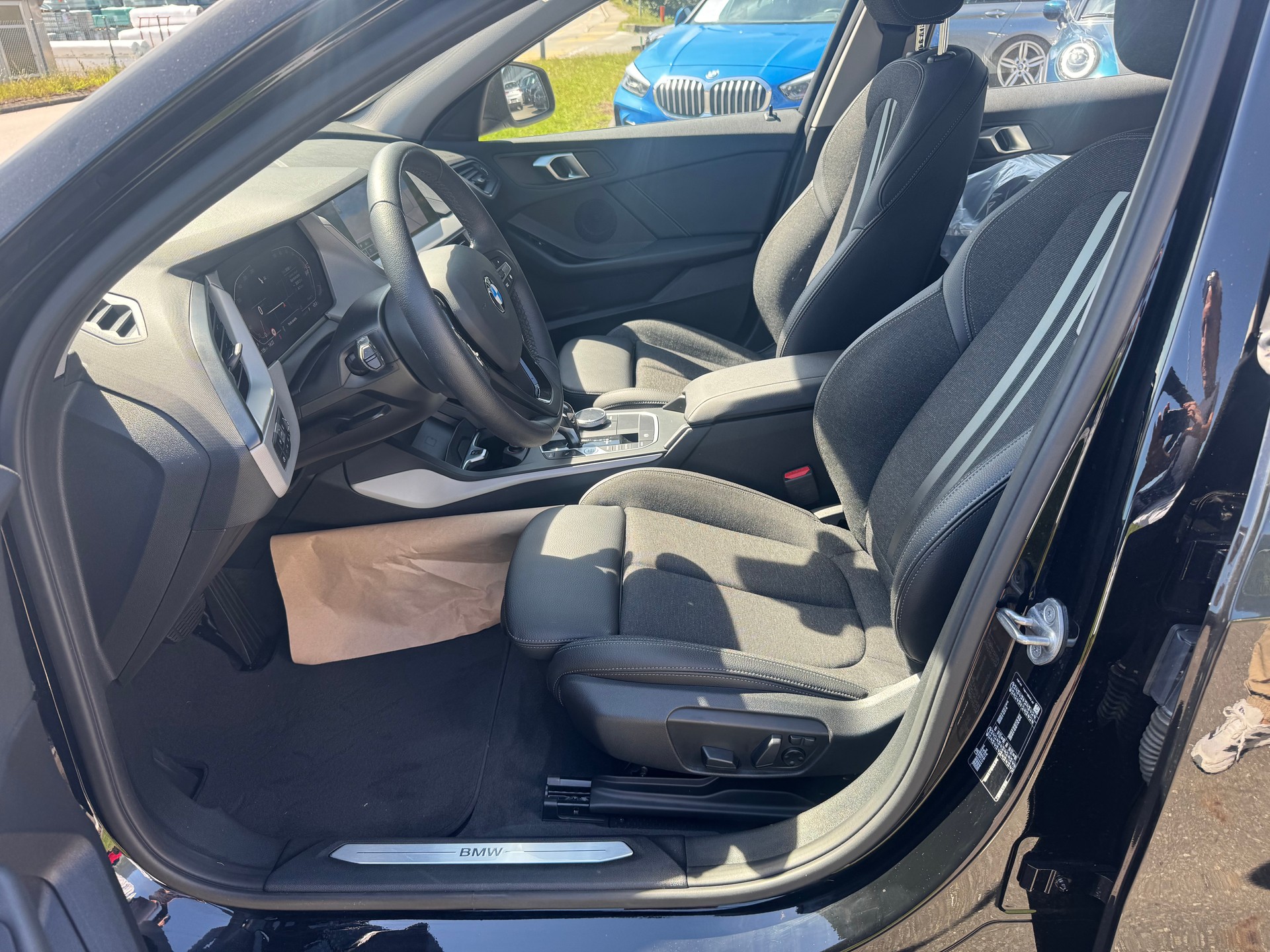 BMW 118i Steptronic-image-6