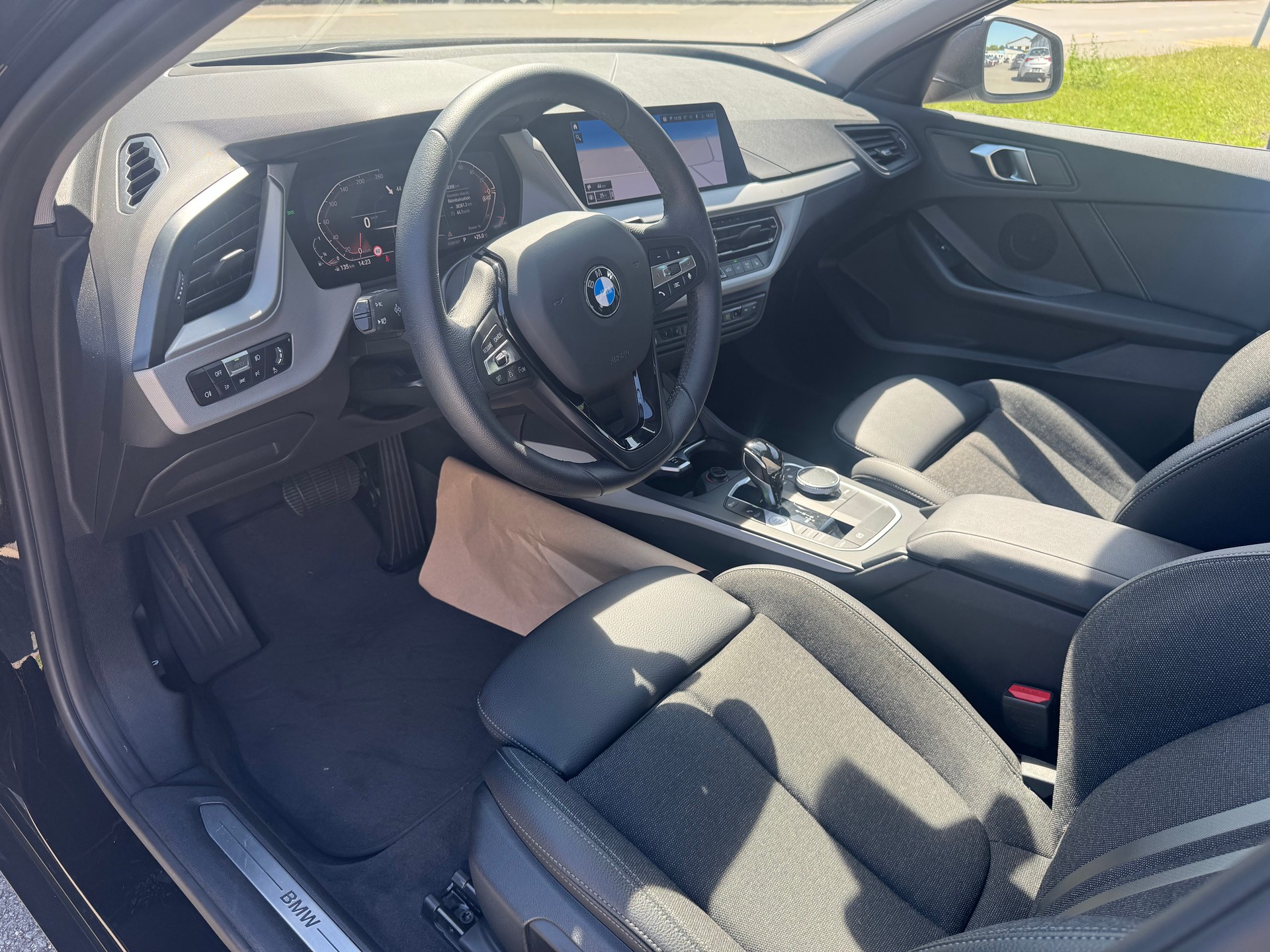 BMW 118i Steptronic-image-8