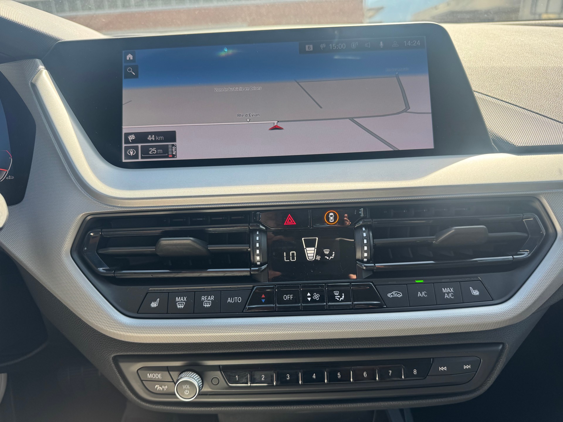BMW 118i Steptronic-image-11