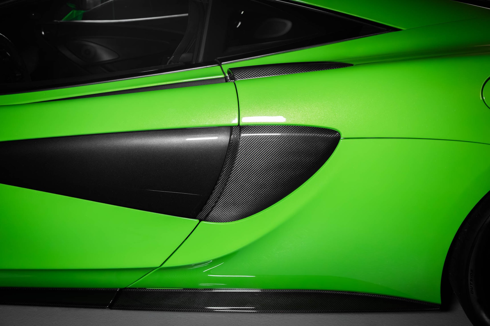 McLAREN 570S Coupé 3.8 V8 SSG-image-26