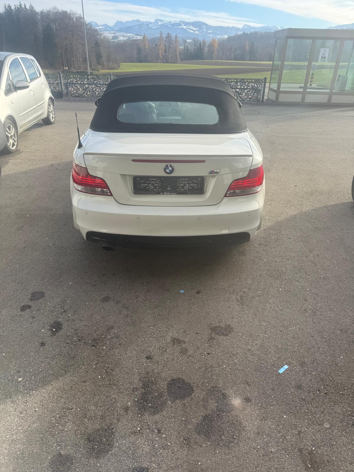 BMW 120d Cabrio-image-2