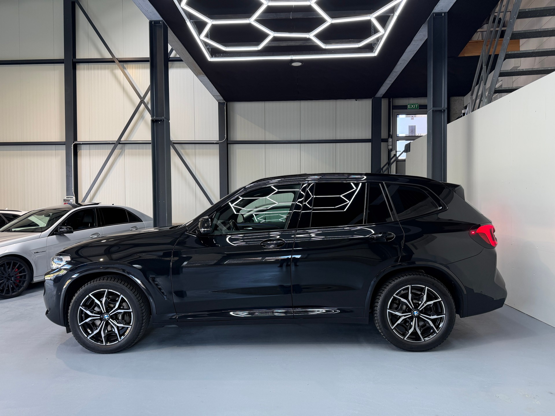 BMW X3 xDrive 48V 30d M Sport Edition Steptronic-image-4