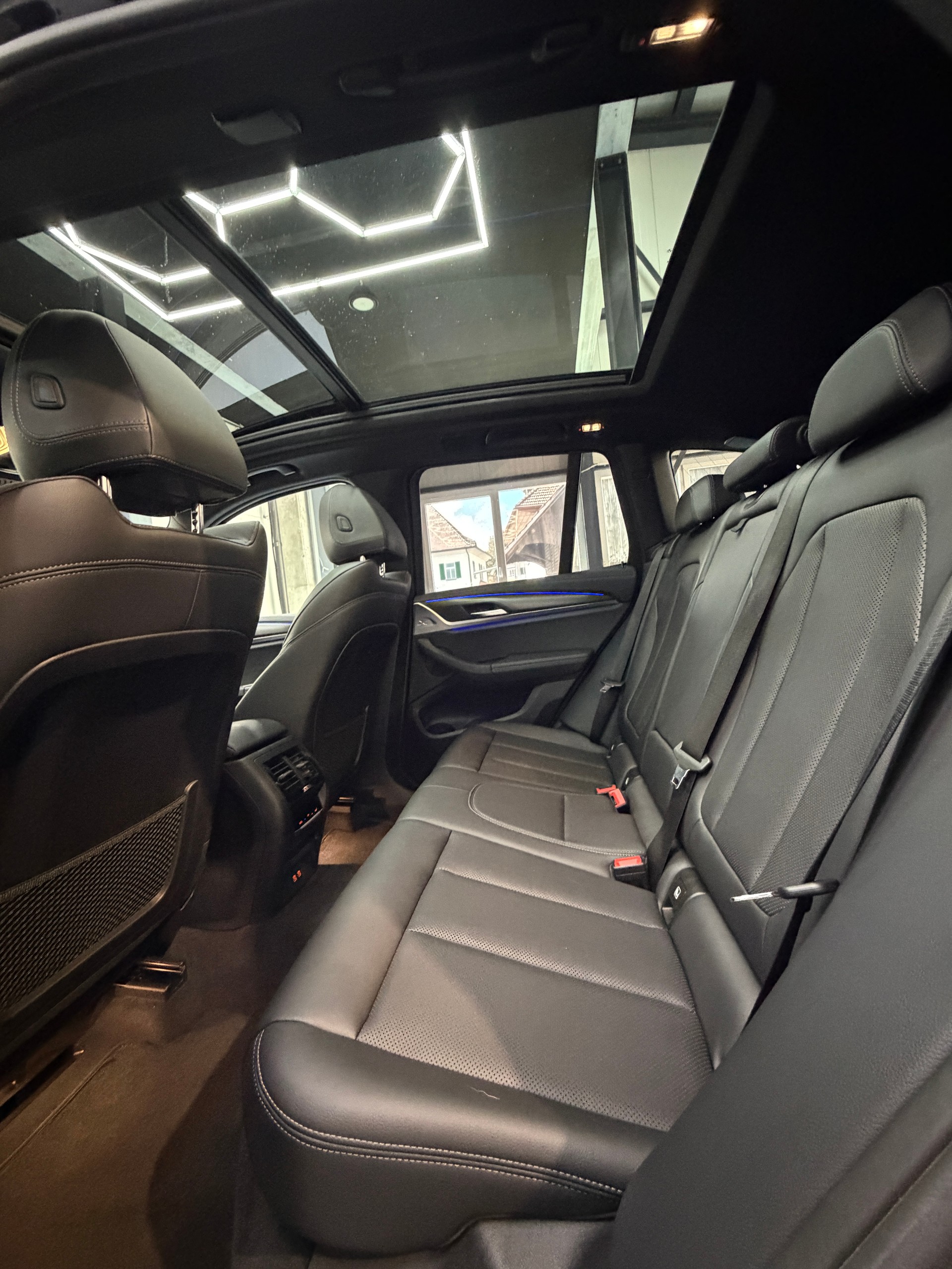 BMW X3 xDrive 48V 30d M Sport Edition Steptronic-image-12
