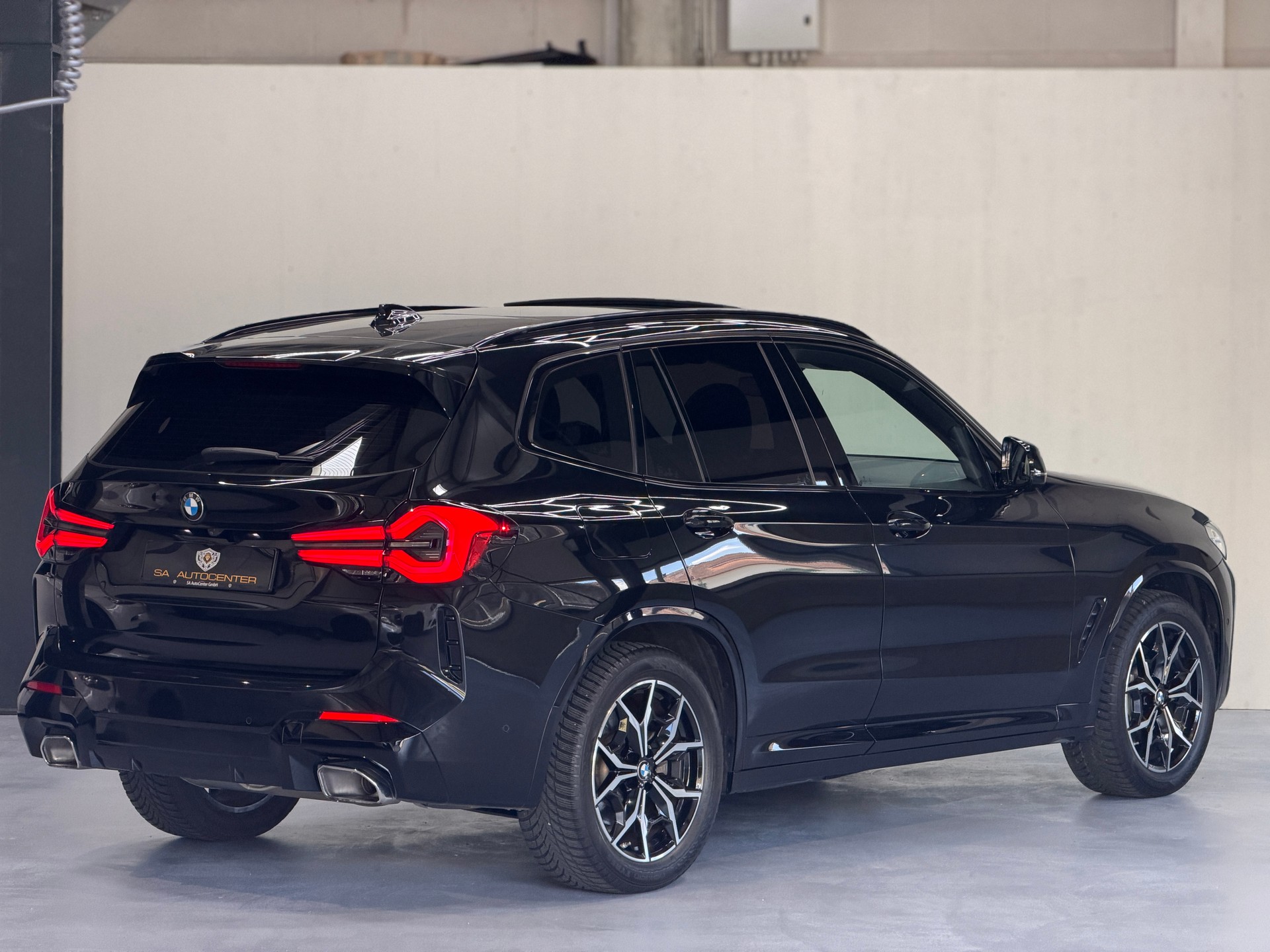 BMW X3 xDrive 48V 30d M Sport Edition Steptronic-image-5