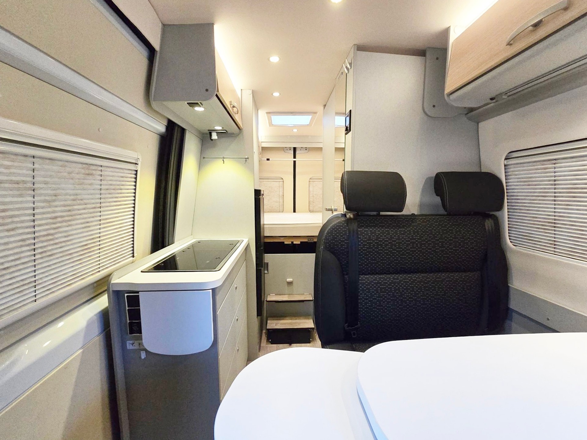 HYMER FREE S 600 2,2 CDI DIESEL AUTOMAT HOCHDACH H3 MERCEDES-image-6