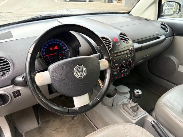 VW Beetle Cabriolet 1.8 20V Turbo-image-9
