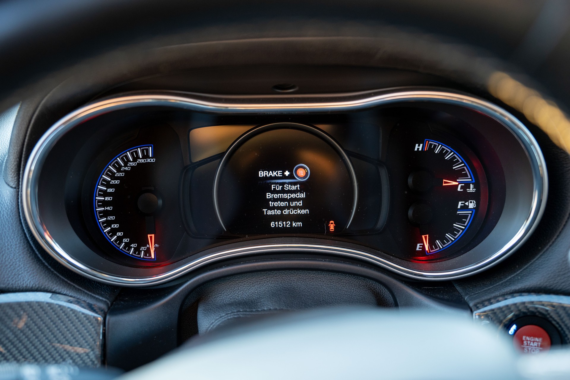 JEEP Grand Cherokee 6.4 V8 HEMI SRT8 Automatic-image-9