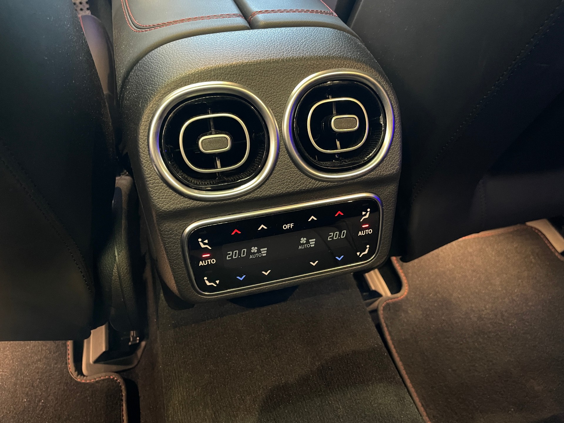 MERCEDES-BENZ C 63 S AMG T E Performance 4 Matic F1 Edition-image-13