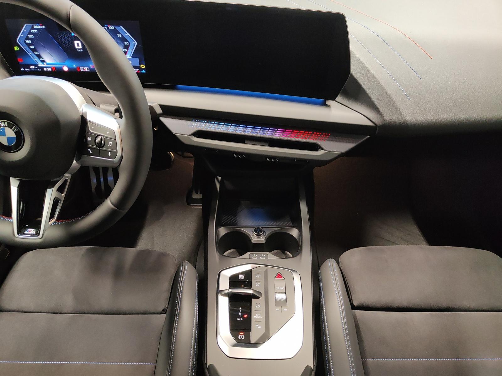 BMW M235i xDrive Gran Coupé-image-14