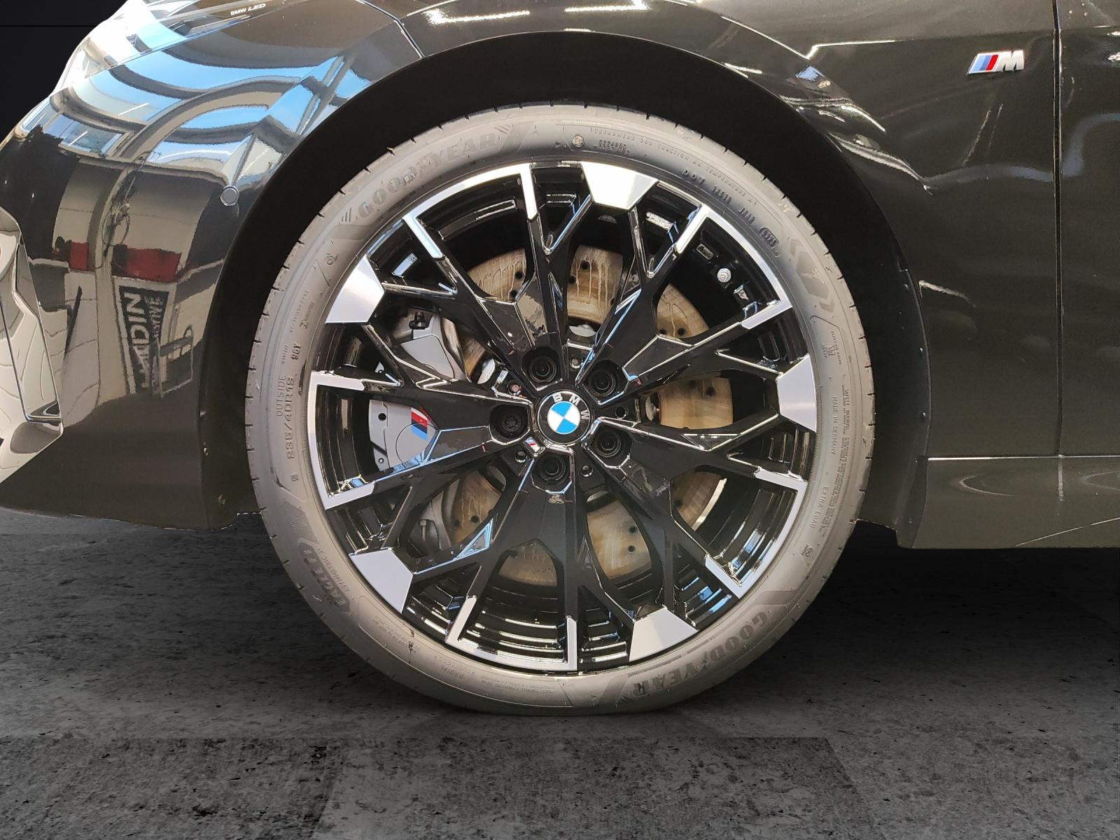BMW M235i xDrive Gran Coupé-image-4