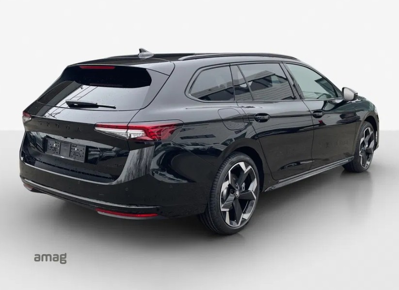 SKODA Superb Combi 2.0 TSI Sportline 4x4 DSG-image-2