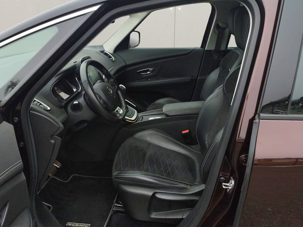 RENAULT Grand Scénic 1.3 TCe 160 Black Edition EDC-image-3