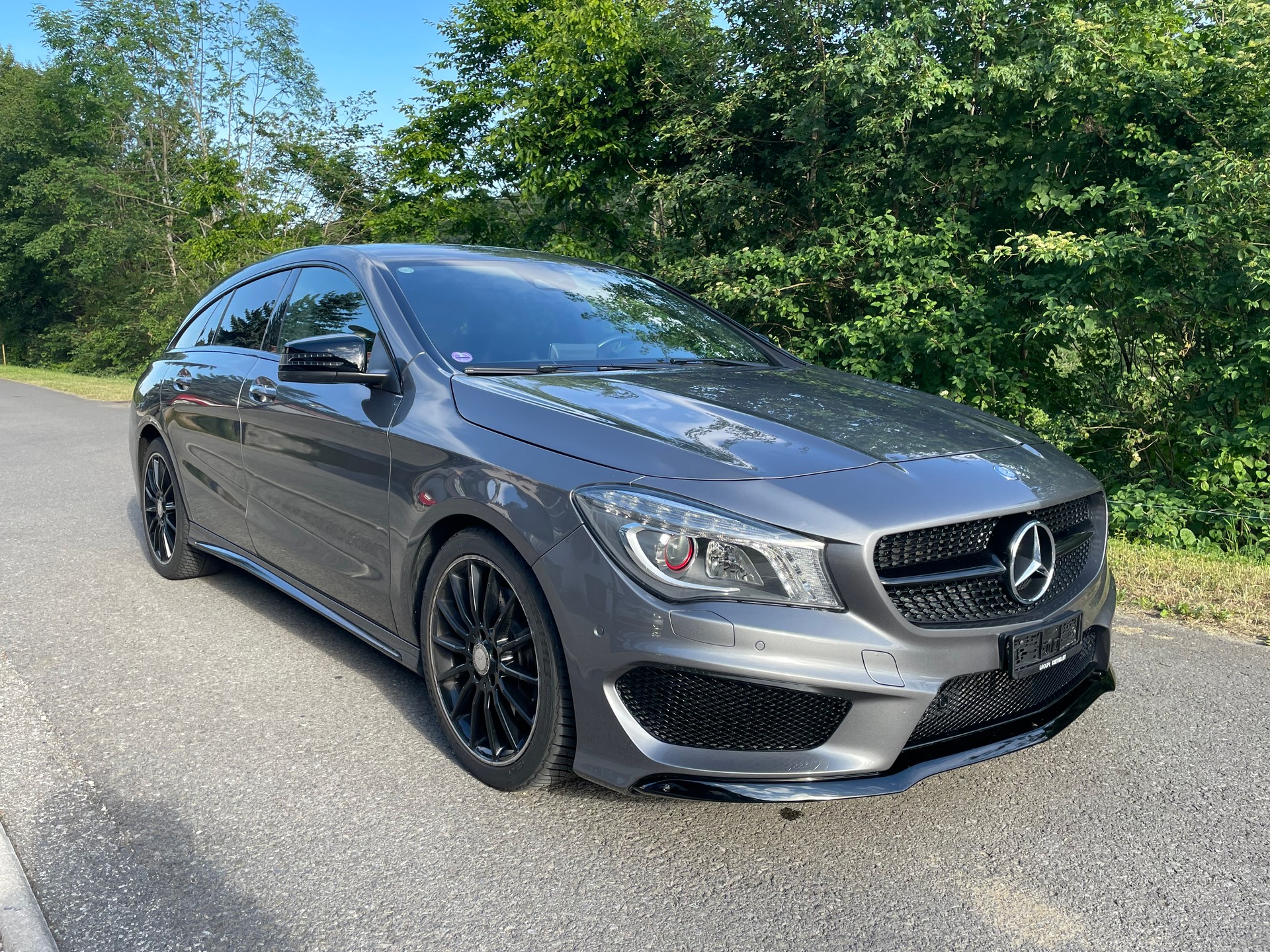 MERCEDES-BENZ CLA Shooting Brake 250 AMG Line 4Matic 7G-DCT-image-0
