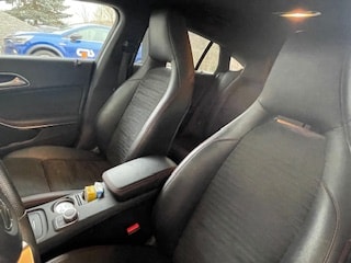 MERCEDES-BENZ CLA Shooting Brake 250 AMG Line 4Matic 7G-DCT-image-4