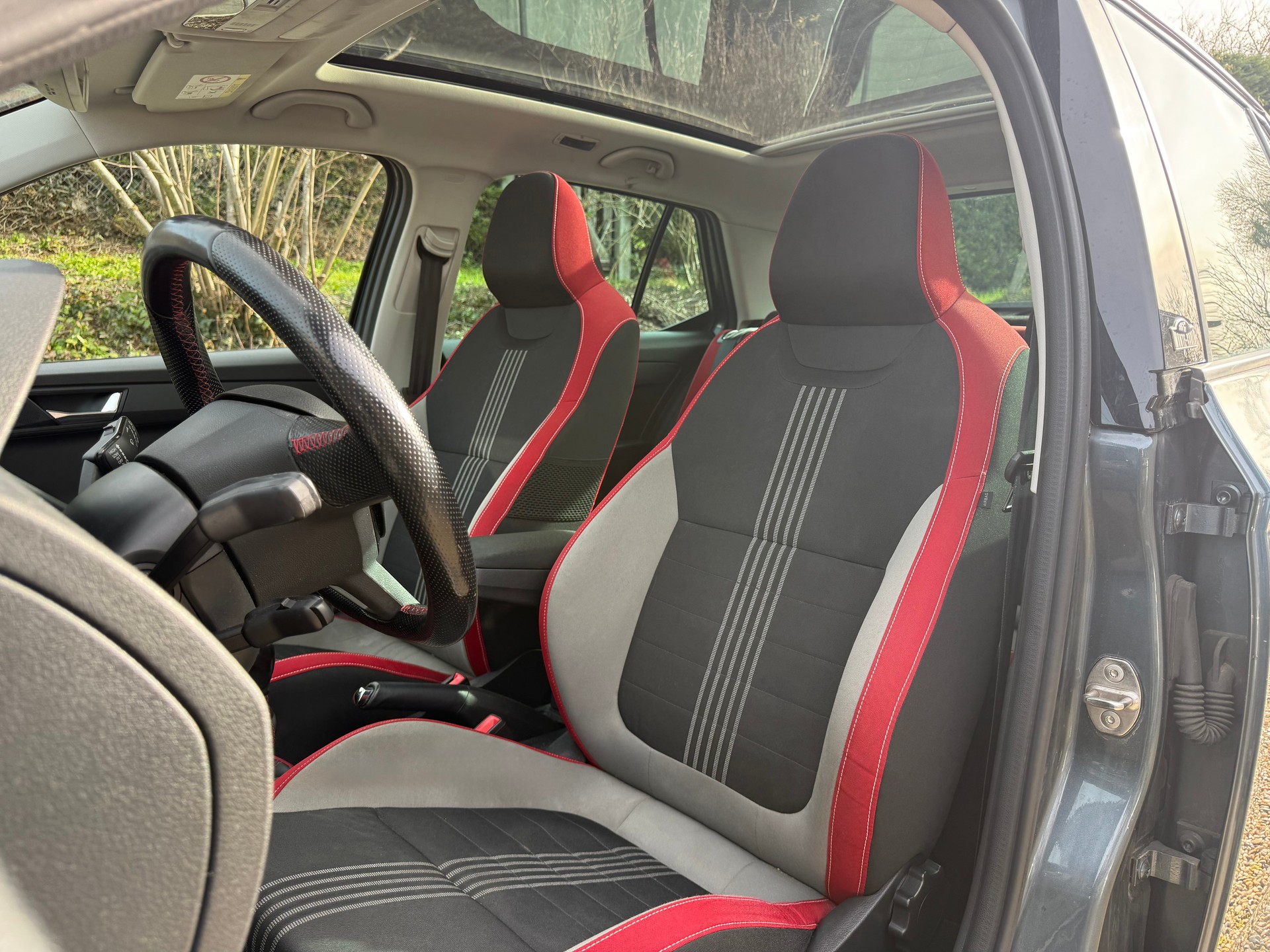 SKODA Fabia 1.2 TSI Monte Carlo-image-10