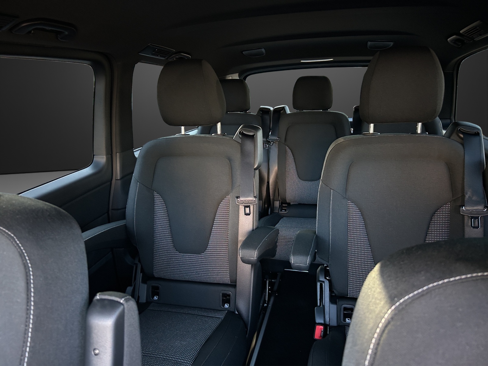 MERCEDES-BENZ V 300 d lang 4Matic 9G-Tronic-image-10