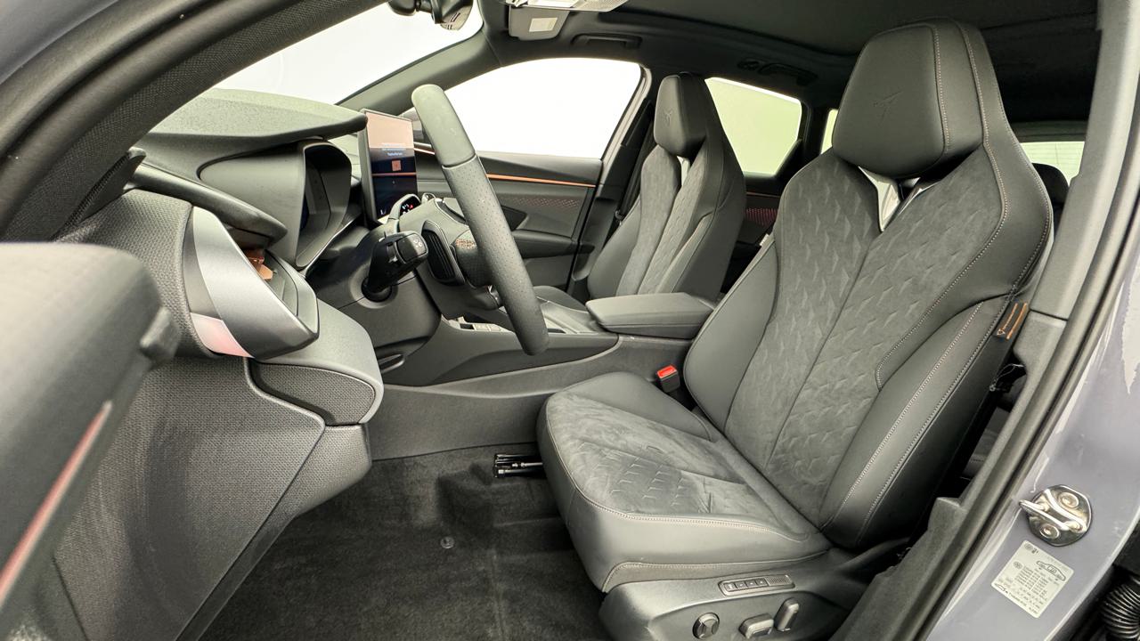 CUPRA Terramar 1.5 eHybrid DSG VZ-image-4