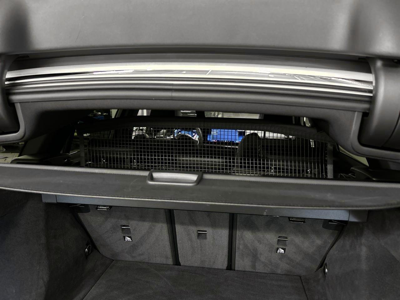 BMW 320d xDrive Touring M Sport-image-10