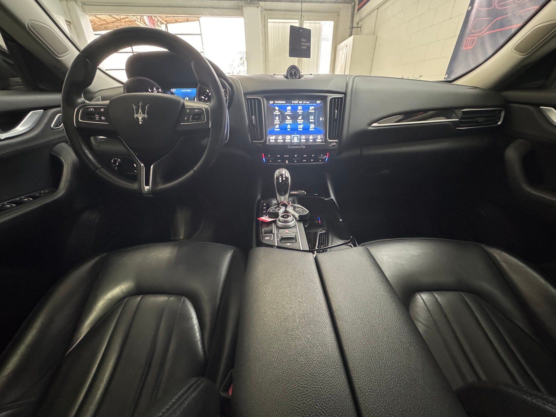 MASERATI Levante S Granlusso-image-10