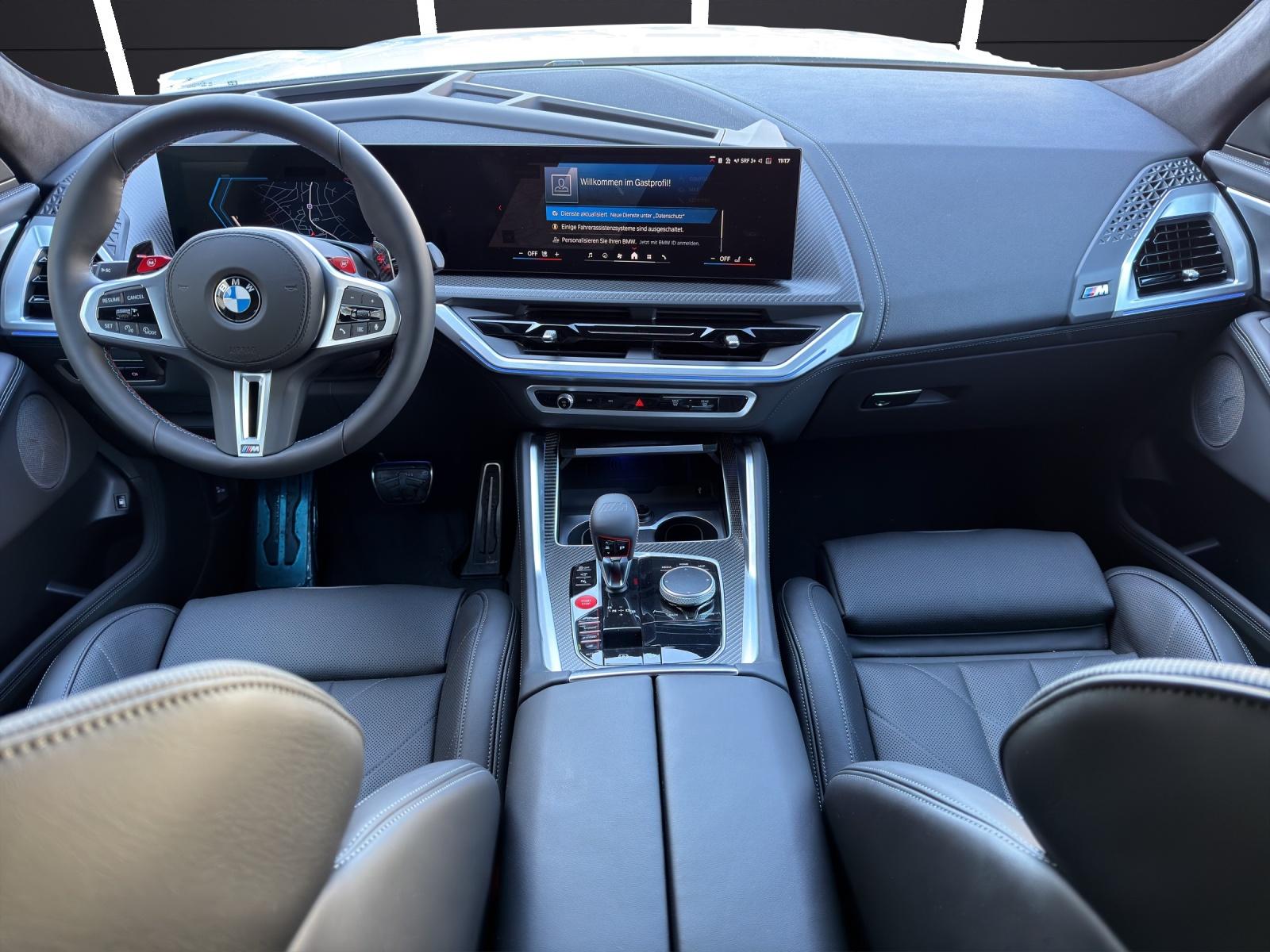 BMW XM 50e Plug-in Hybrid-image-12