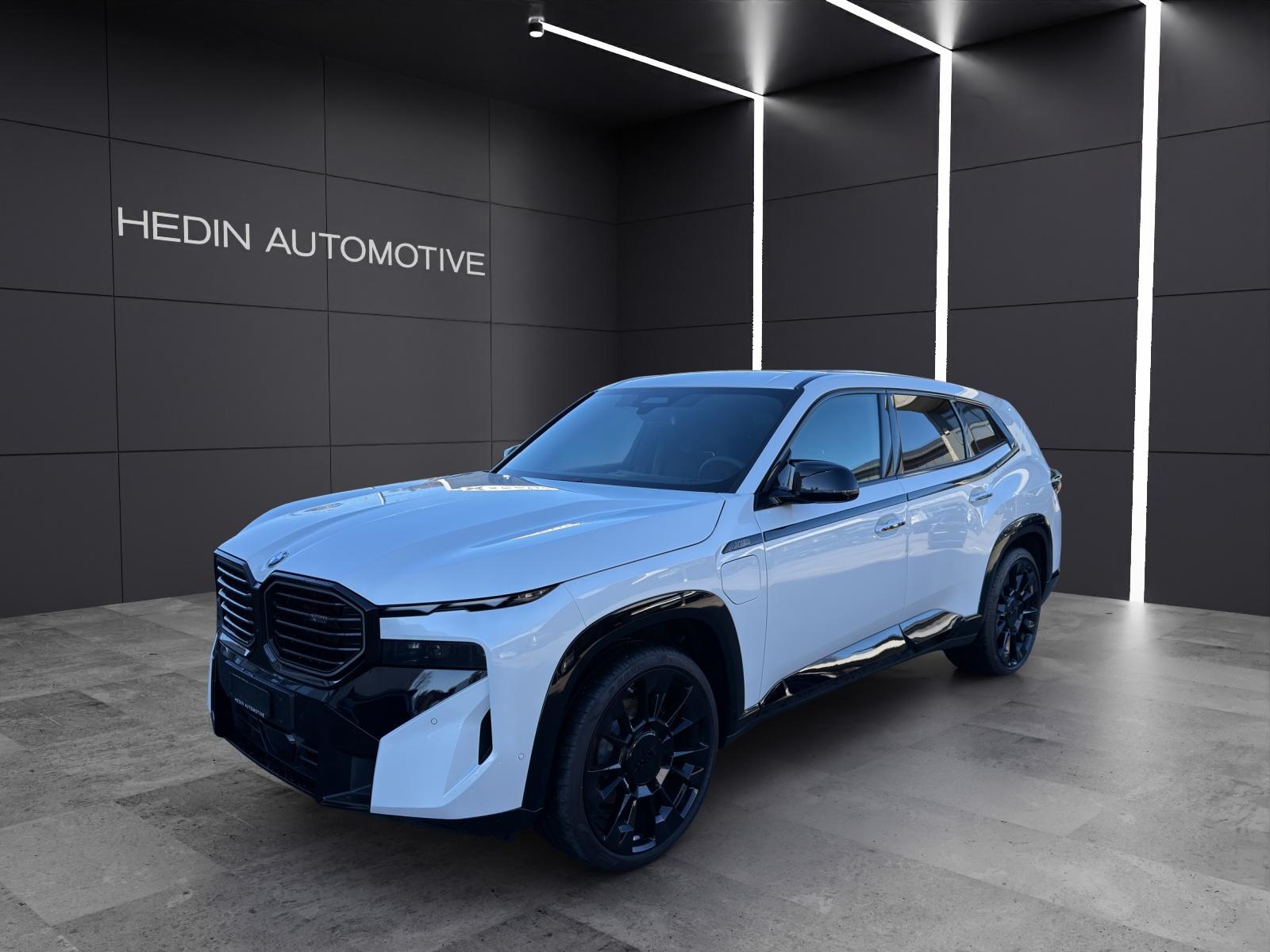 BMW XM 50e Plug-in Hybrid-image-0