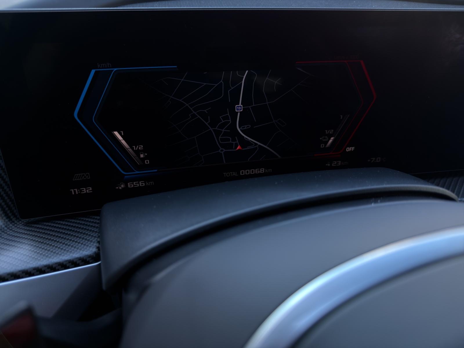 BMW XM 50e Plug-in Hybrid-image-10