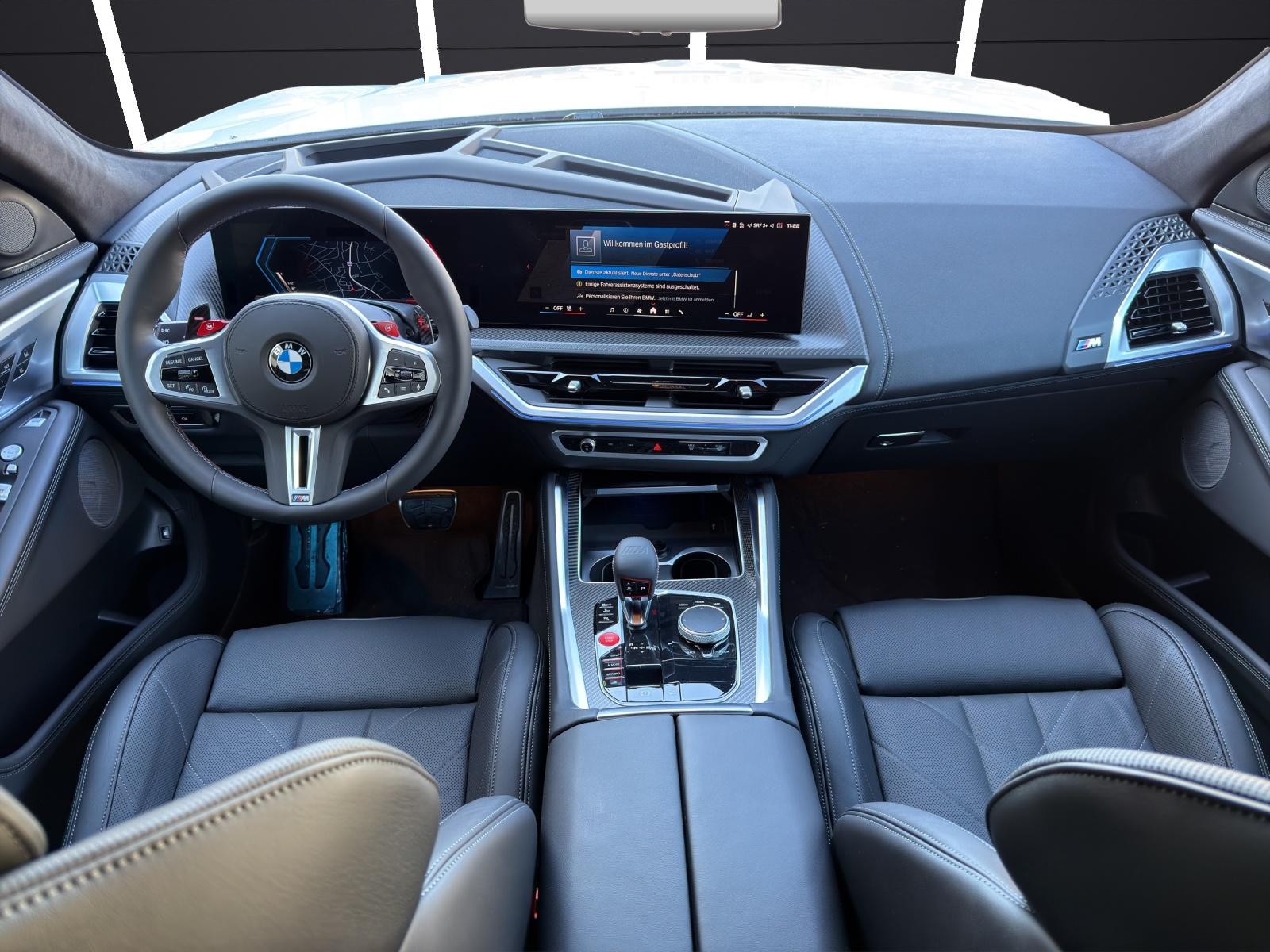 BMW XM 50e Plug-in Hybrid-image-18