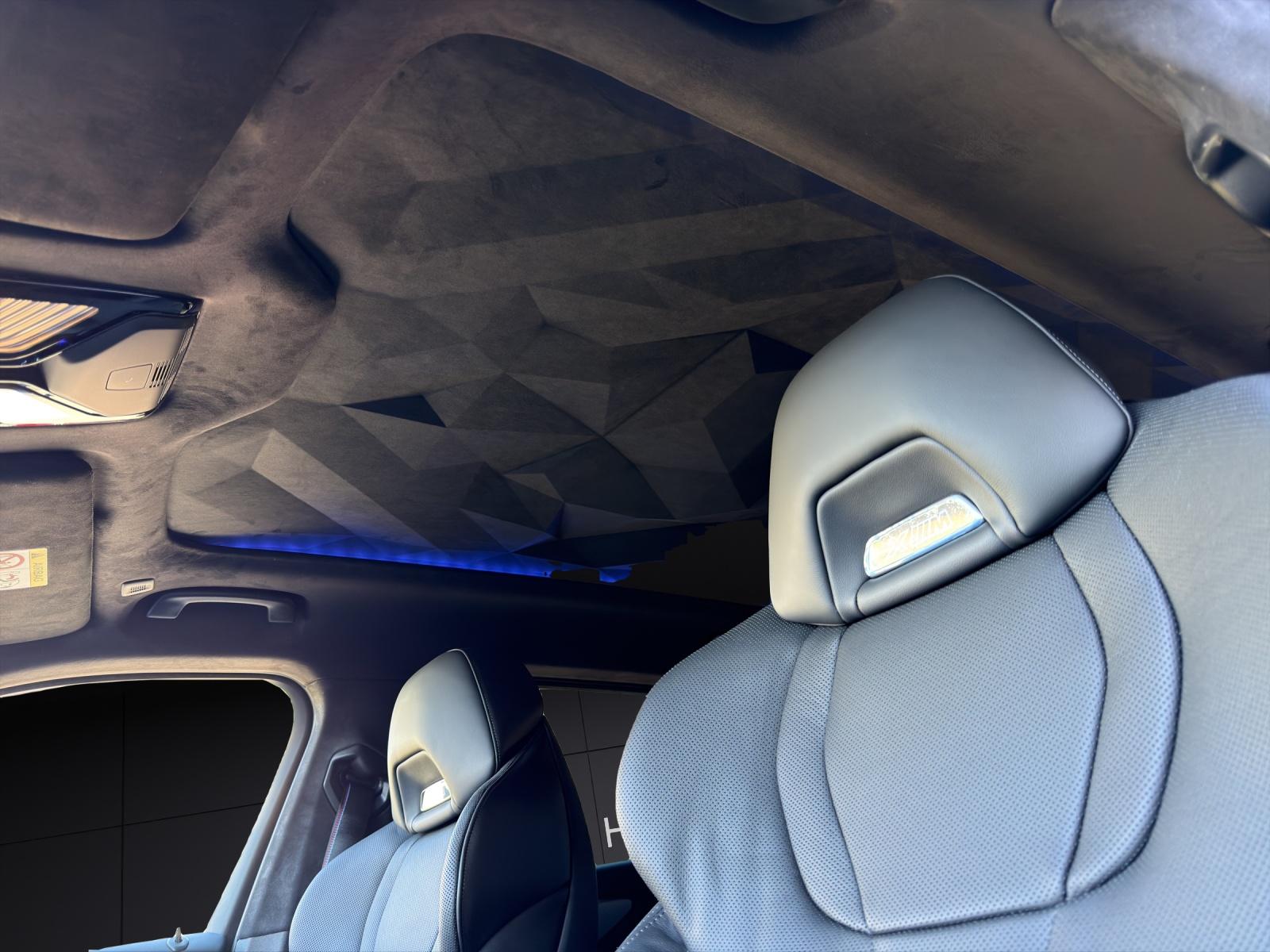 BMW XM 50e Plug-in Hybrid-image-15