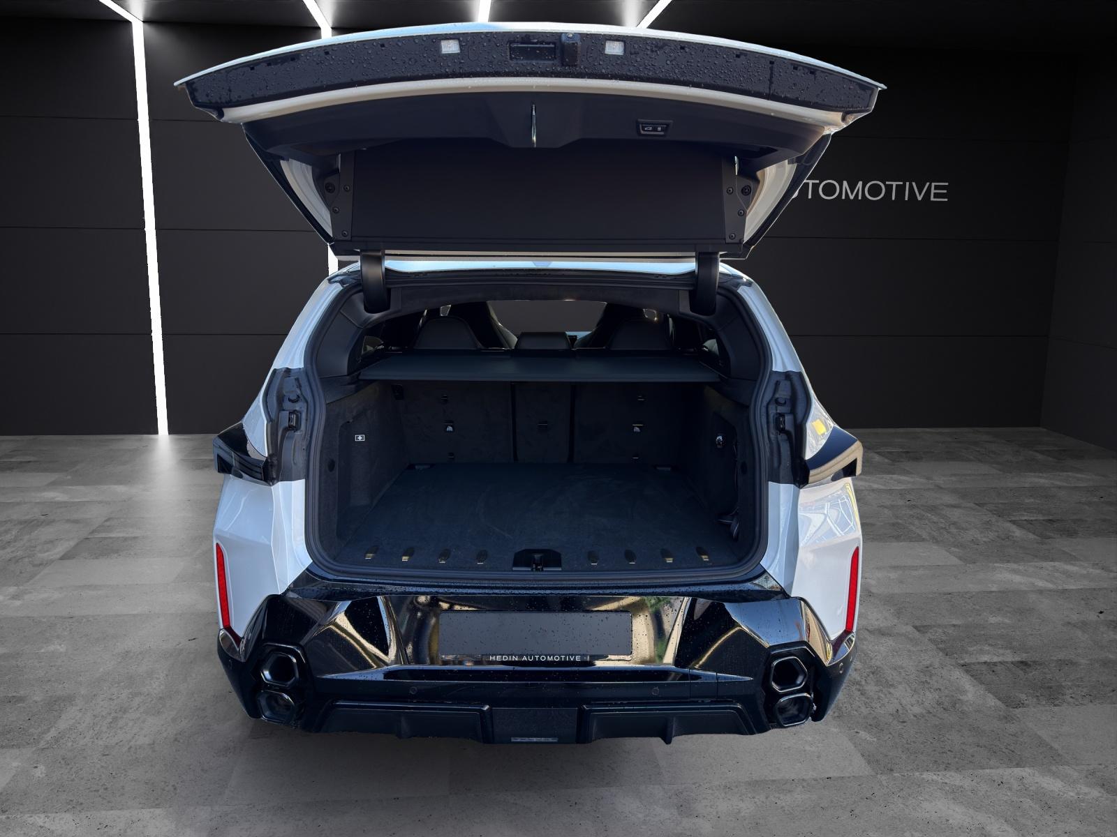 BMW XM 50e Plug-in Hybrid-image-16