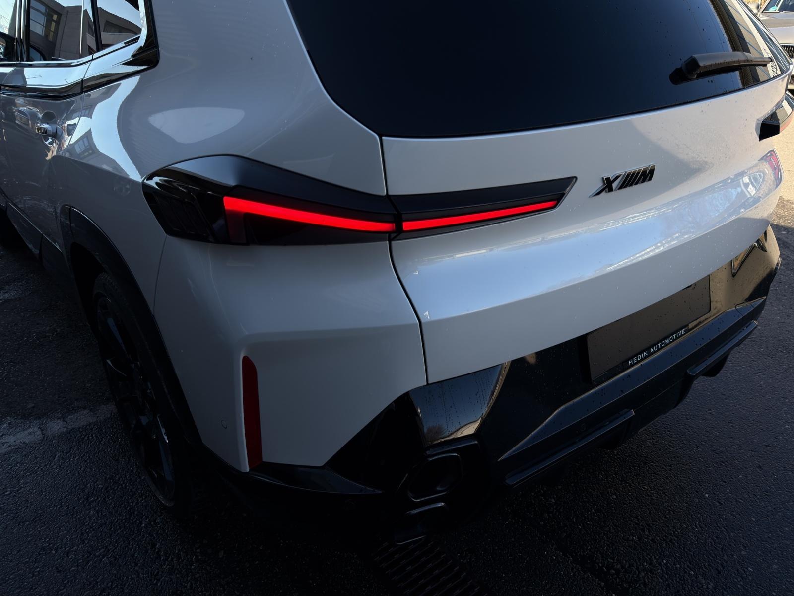 BMW XM 50e Plug-in Hybrid-image-22