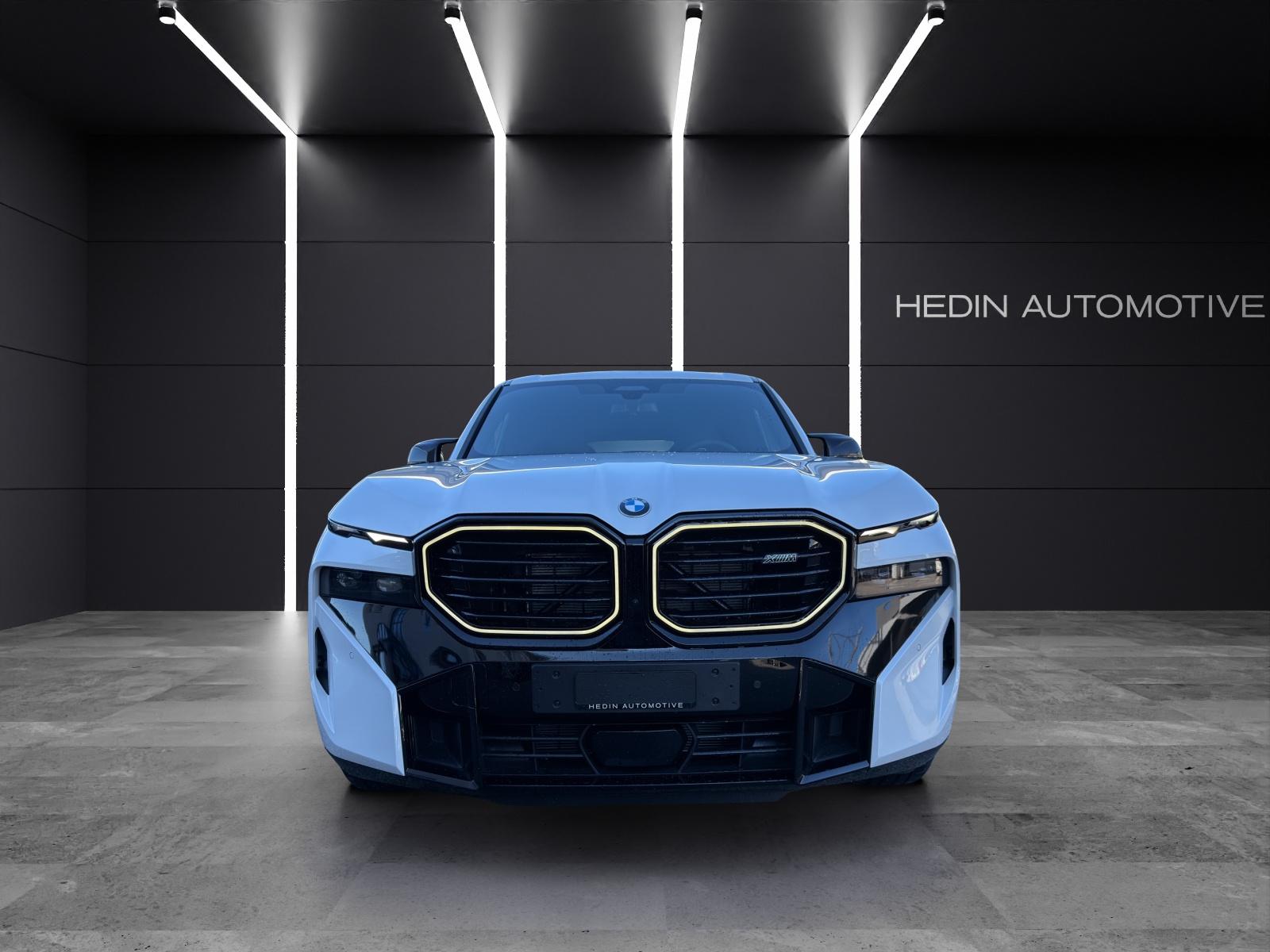 BMW XM 50e Plug-in Hybrid-image-2