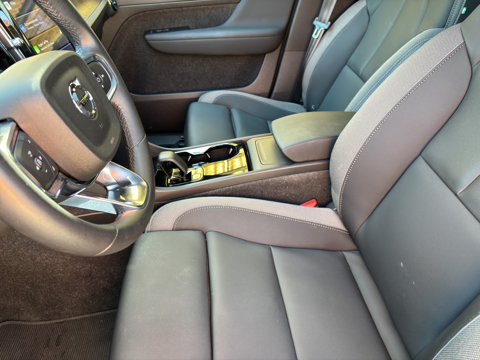 VOLVO C40 P8 Twin Recharge Ultimate AWD-image-4