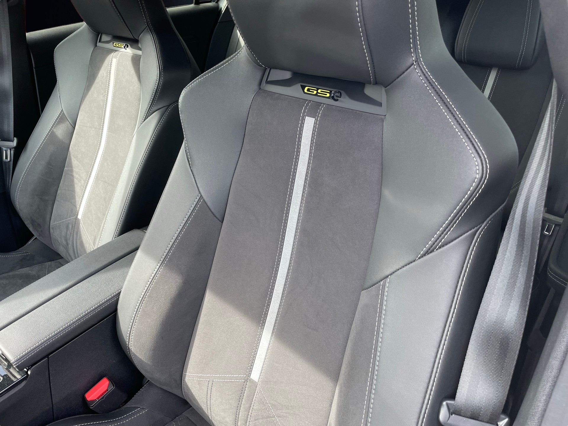 OPEL Astra Sports Tourer 1.6 PHEV Turbo GSe-image-4