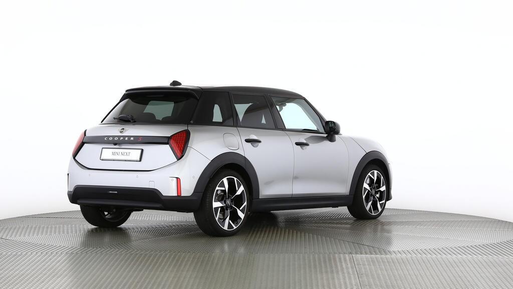 MINI Cooper 5 door S-image-3