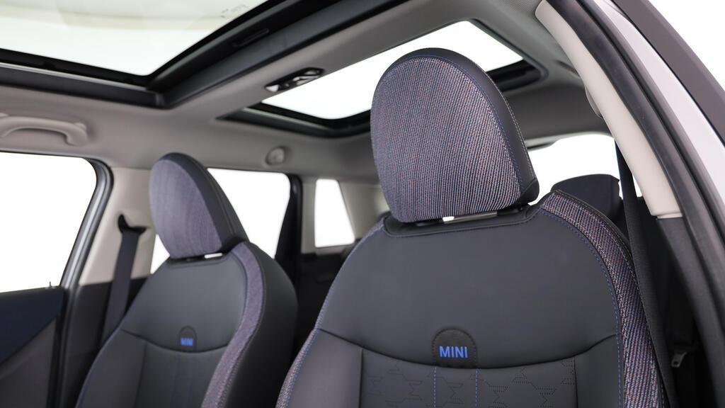 MINI Cooper 5 door S-image-17