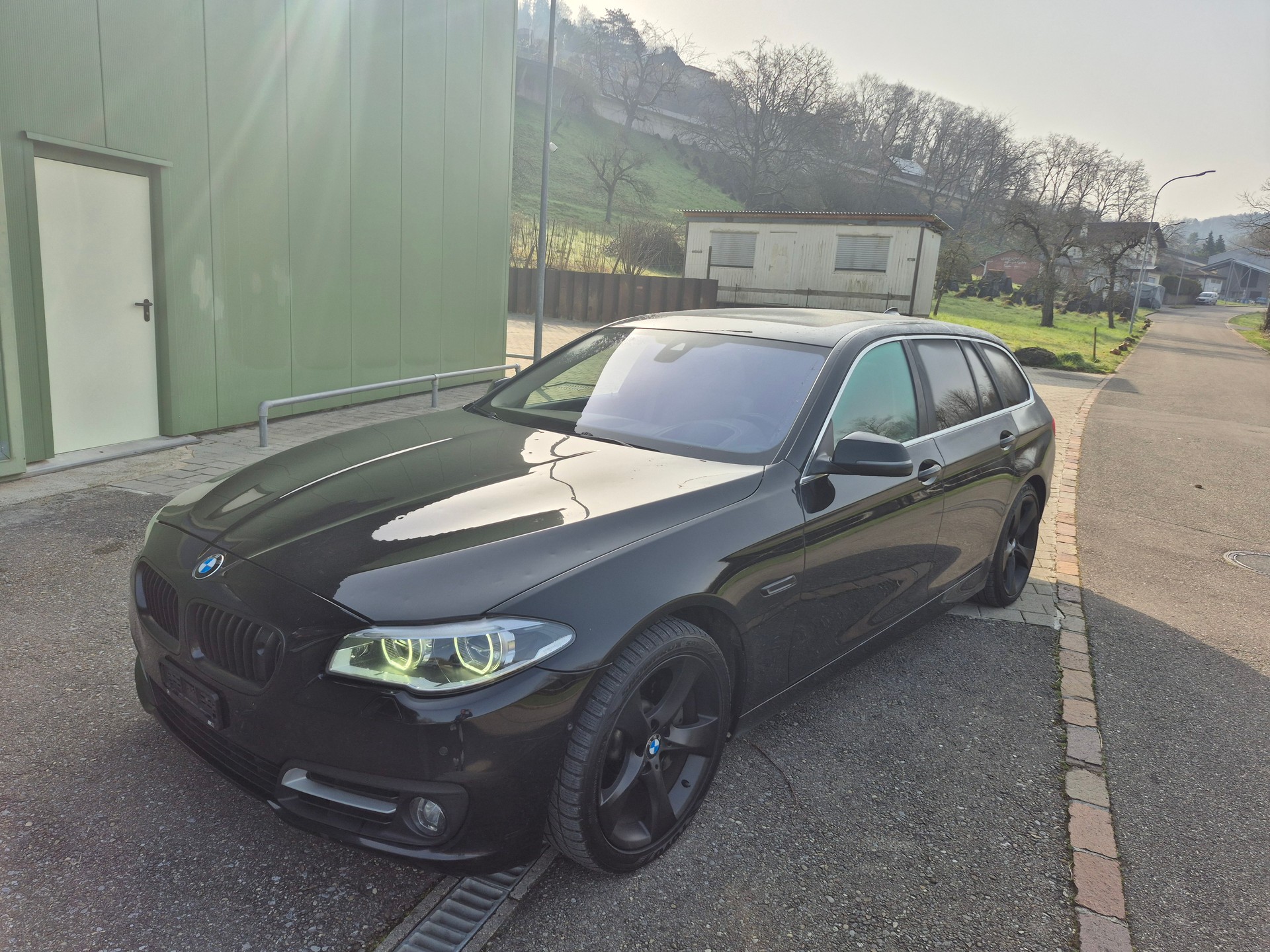 BMW 530d Touring Luxury Line Steptronic-image-1
