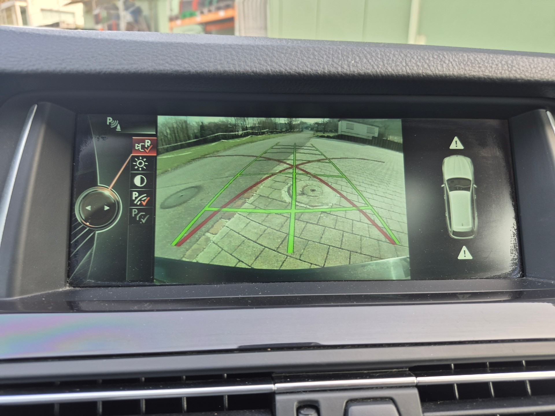 BMW 530d Touring Luxury Line Steptronic-image-7
