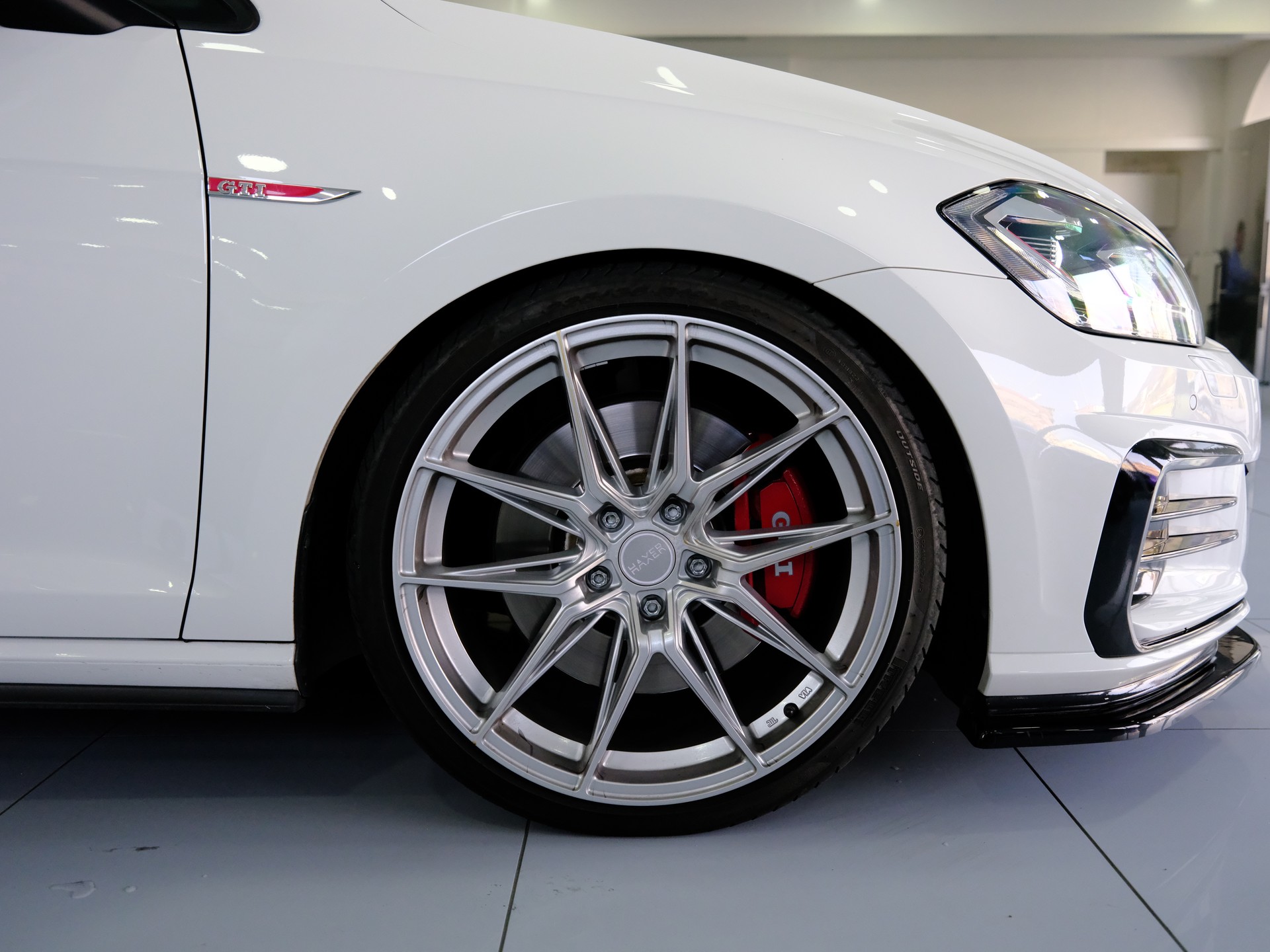 VW Golf 2.0 TSI GTI Performance DSG-image-15