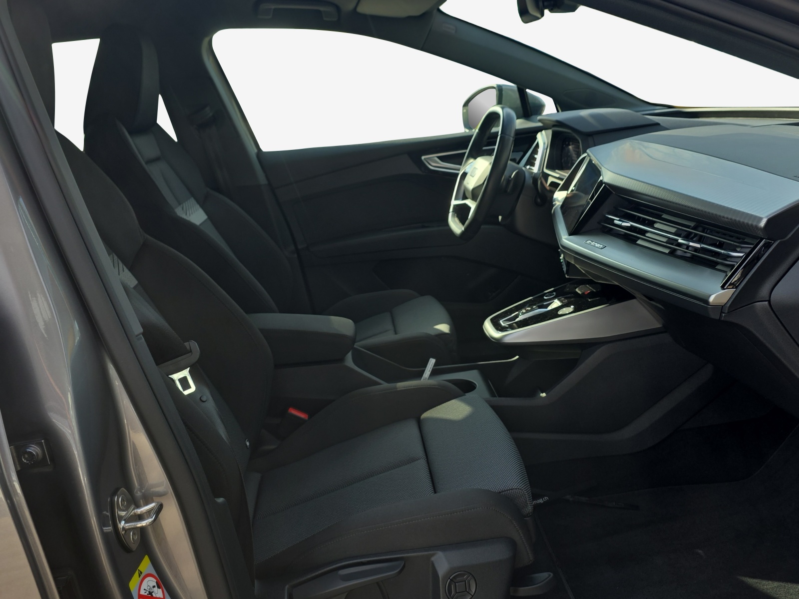 AUDI Q4 e-tron 35-image-15