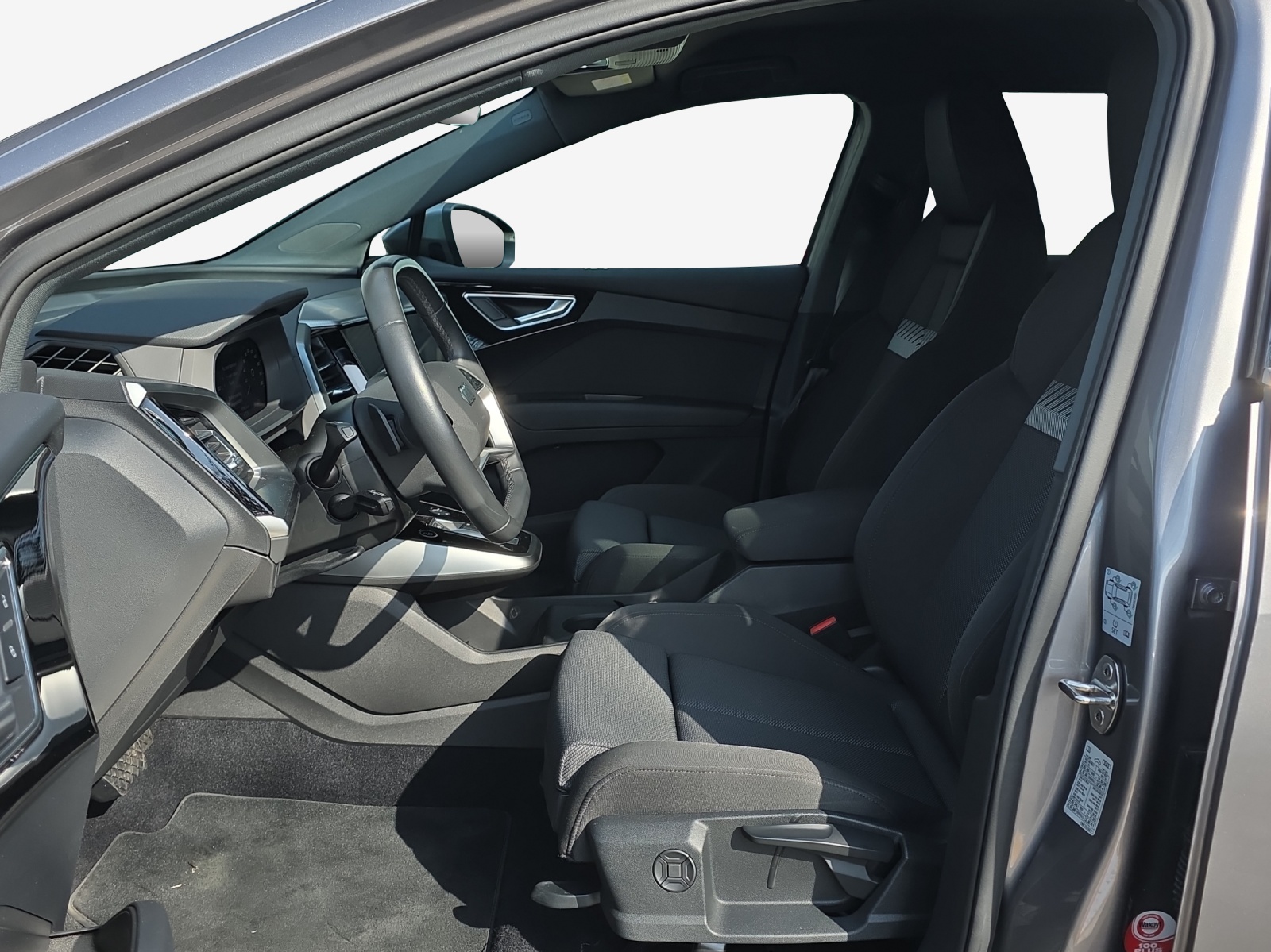 AUDI Q4 e-tron 35-image-8