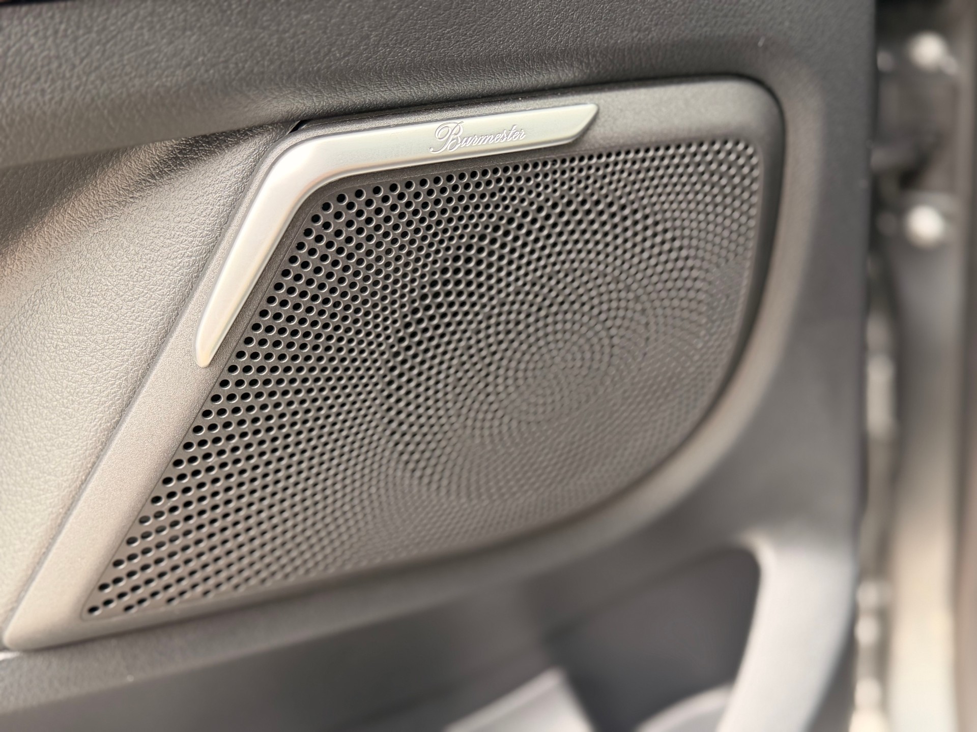 MERCEDES-BENZ V 300 d lang Avantgarde 4Matic 9G-Tronic-image-13